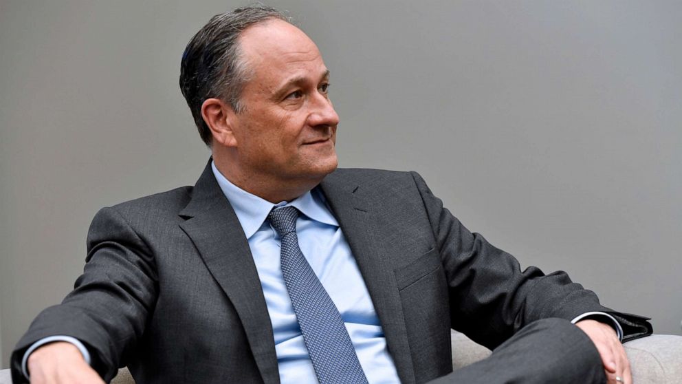 Муж Камалы Харрис