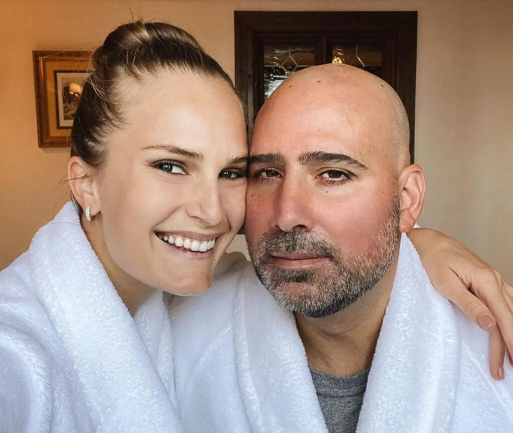 Муж Аллы Костромичевой — Джейсон Капоне