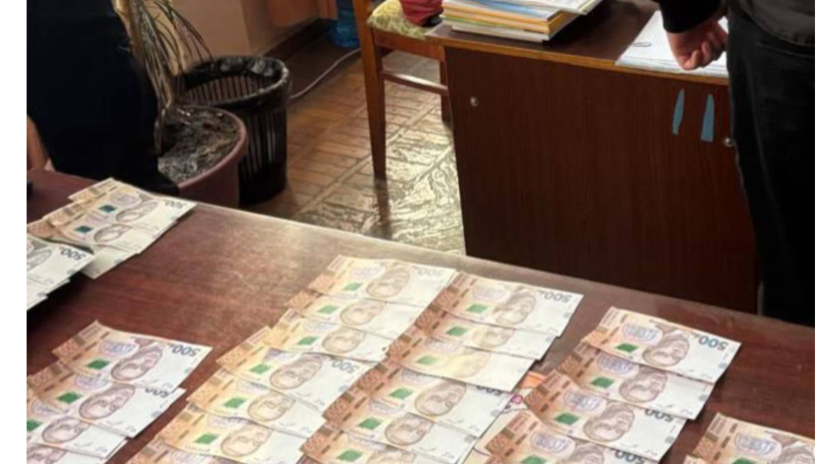 Вимагання грошей за оренду без договору: на Київщині затримано посадовця держпідприємства