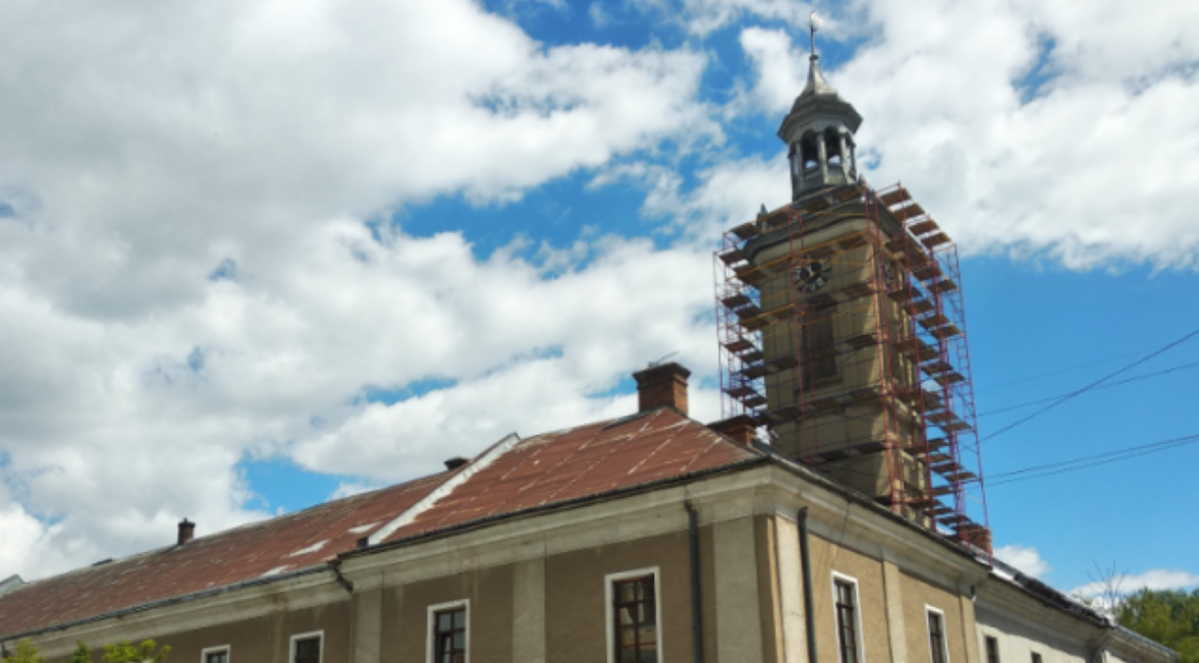 У Бережанах хочуть добудувати історичну ратушу за понад 12 млн грн із завищеними цінами на матеріали