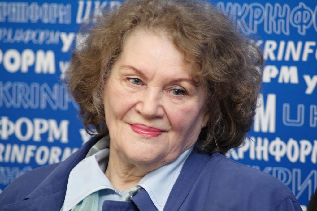 Ліна Костенко Біографія: життя, творчість і особистість видатної поетеси