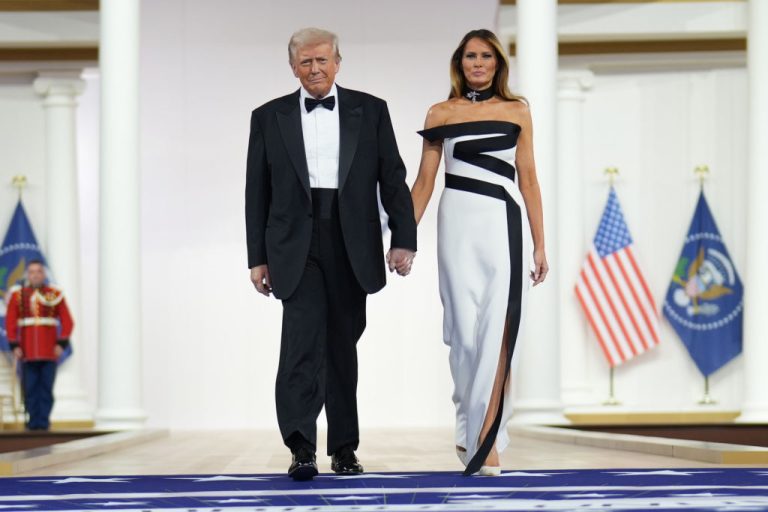 Мелания Трамп Развод: что известно о личной жизни и карьере бывшей первой леди