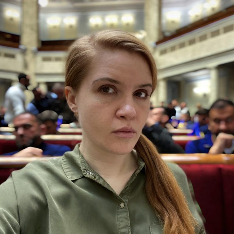 Мар'Яна Безугла Особисте Життя: біографія, кар'єра та приватні сторони