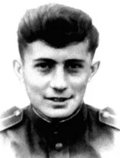 Григорий Бакланов Родители Фото: биография, семья и карьера