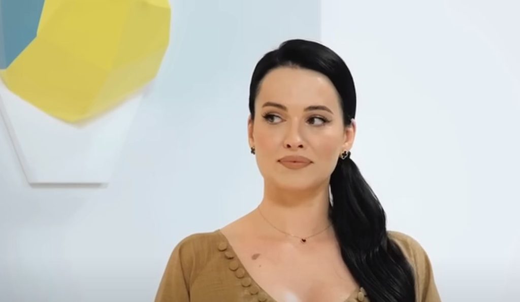 Даша Астаф'Єва Фігура: биография, карьера и личная жизнь