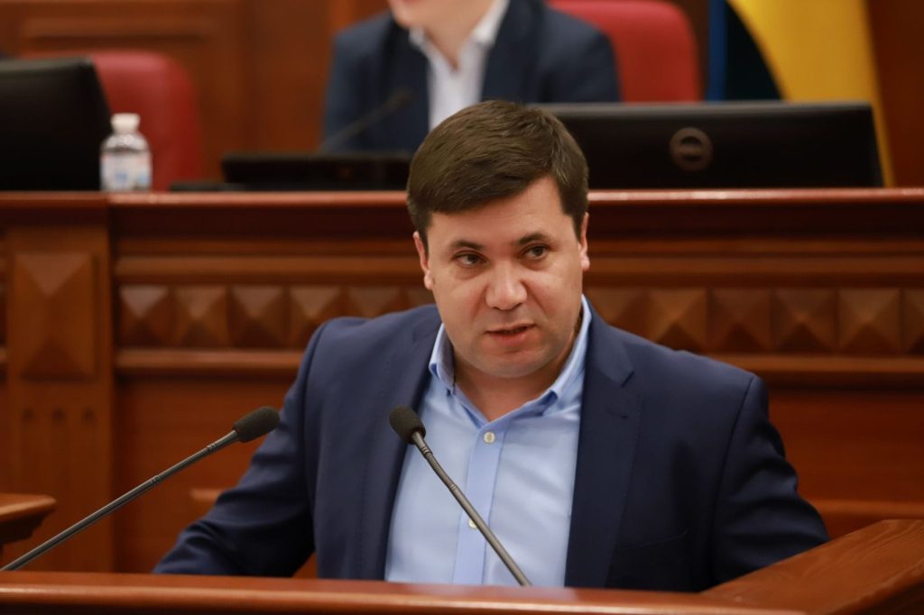 Андрій Вітренко Батьки: жизненный путь, семья и карьера