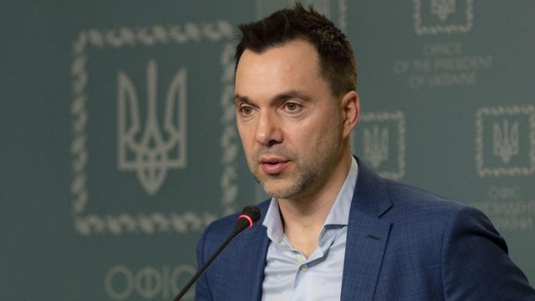 Арестович Где Сейчас Живет: подробный обзор биографии, карьеры и личной жизни