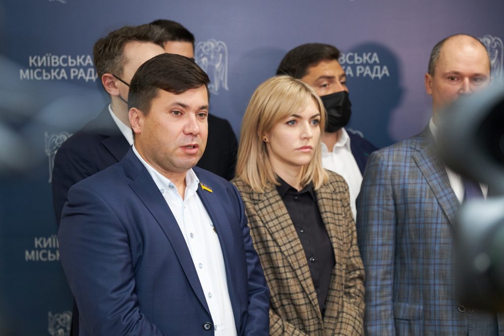 Андрій Вітренко Батьки: жизненный путь, семья и карьера