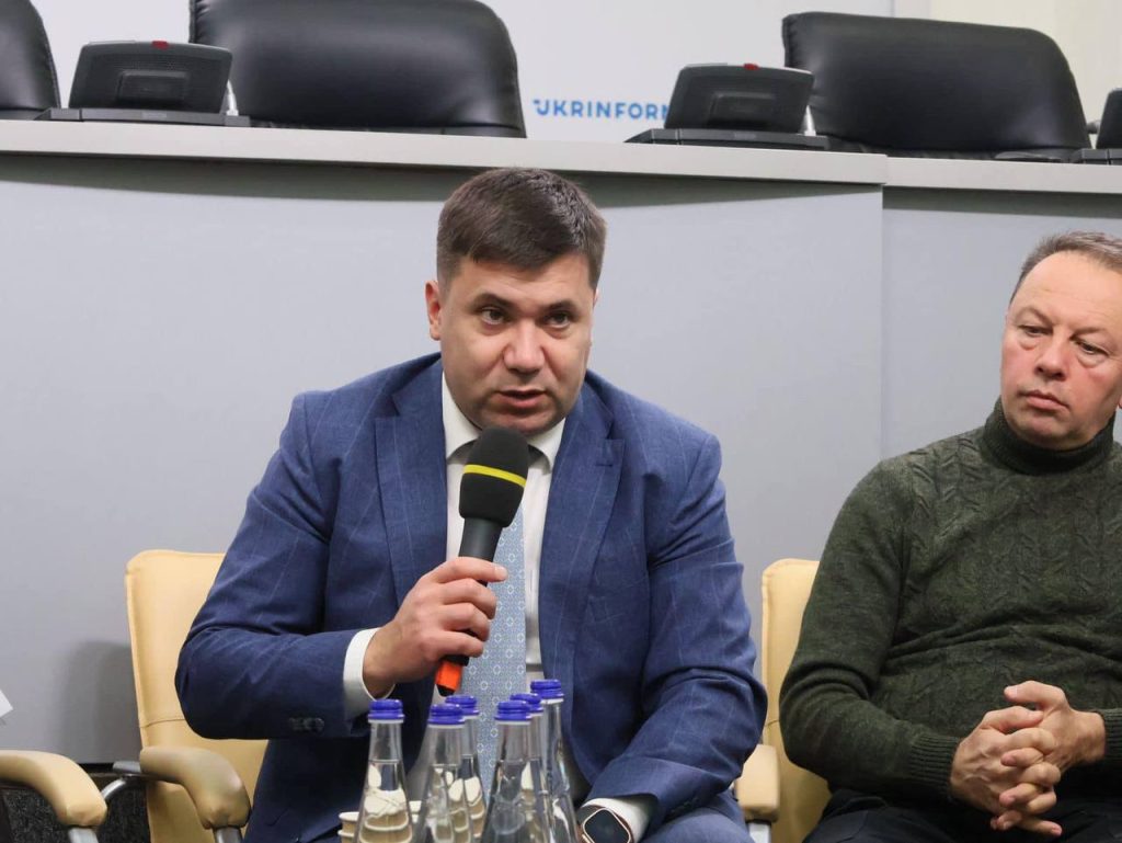 Андрій Вітренко Батьки: жизненный путь, семья и карьера
