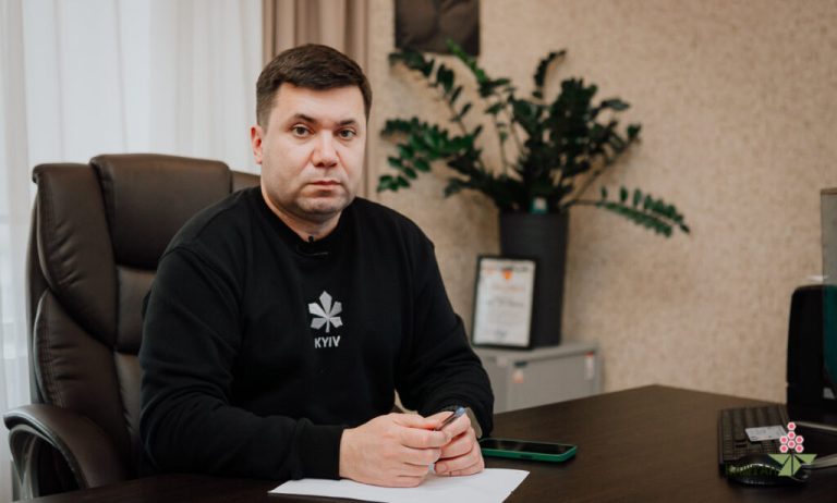 Андрій Вітренко Батьки: жизненный путь, семья и карьера